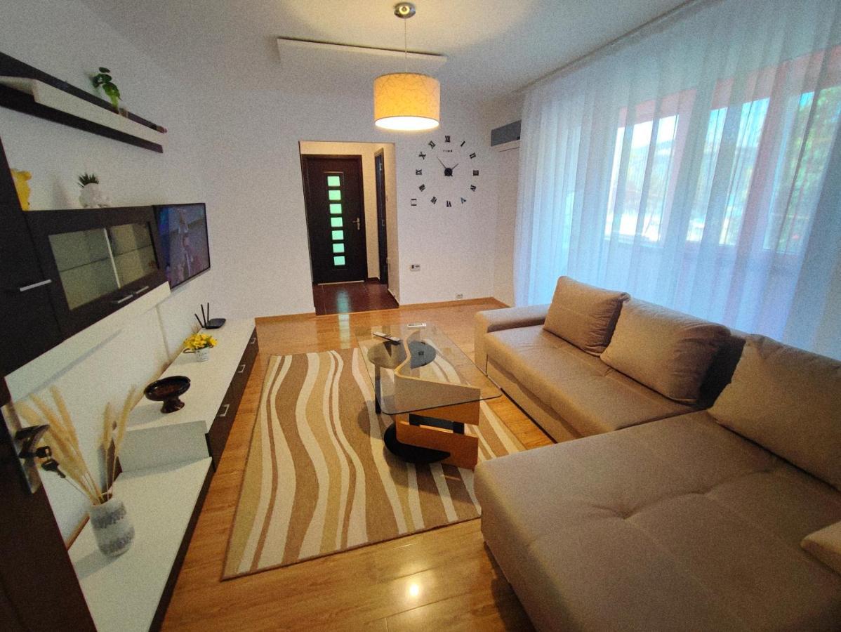 Deea Apartment Orsova Exterior photo