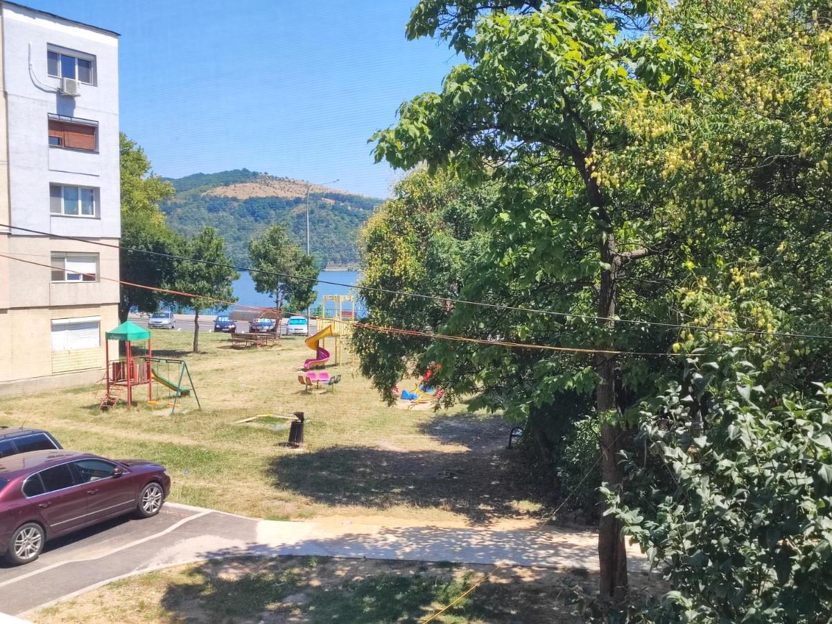 Deea Apartment Orsova Exterior photo